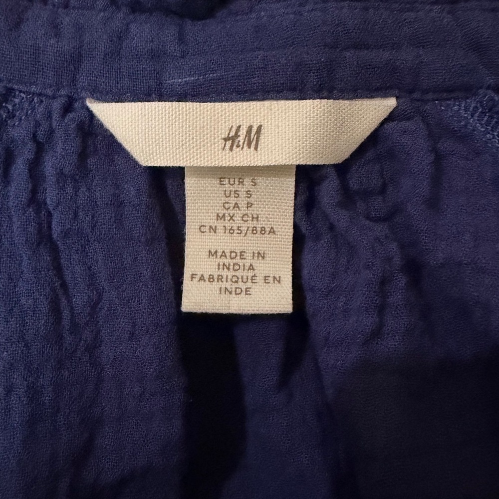 H&M Blouse Small Navy Blue Cotton Gauze Ruffle Neck Balloon Sleeve Boho Cottage - Picture 7 of 10